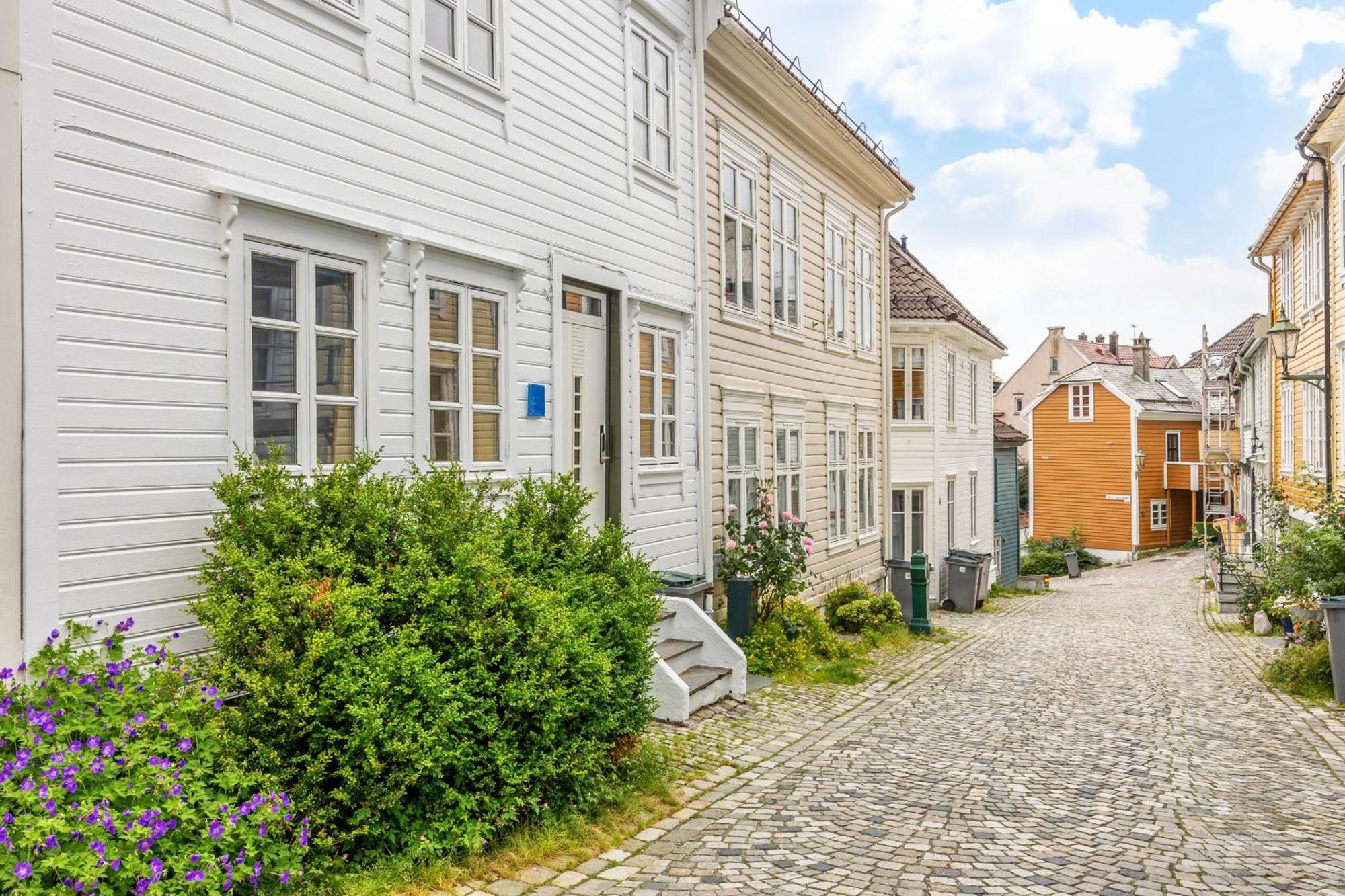 Homerentals Apartments - Behind Bryggen & Historic Cobblestone Streets - 2 Floor Renovated From February 2025 Bergen Dış mekan fotoğraf